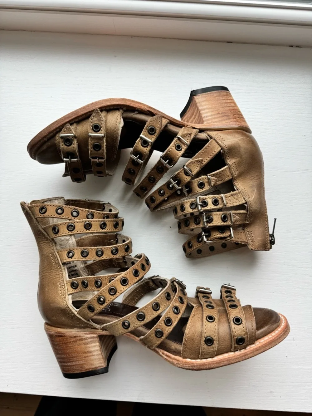 Freebird Cassandra (New without Box) - Size 7 - Picture 4 of 13